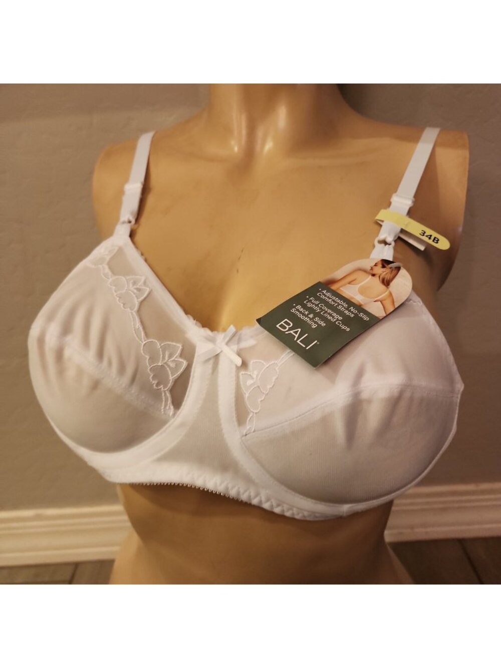 NWT Bali Bra 34B White Underwire Unlined 0180